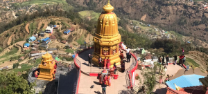 पञ्चकोट बागलुङ को सुन्दर दृश्य, हरियाली पहाडहरू र धार्मिक स्थलहरूको आकर्षक झलक।